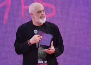 “Më thonë se në protestë kanë dalë edhe tanët”/ Rama reagon nga festa e PS-së në Shkodër