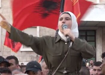 Të krijojmë një parti të re opozitare! –