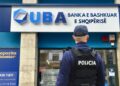 Vodhën depozitat e klientëve duke falsifikuar sistemin, arrestohen drejtori dhe stafi i bankës në Tiranë –